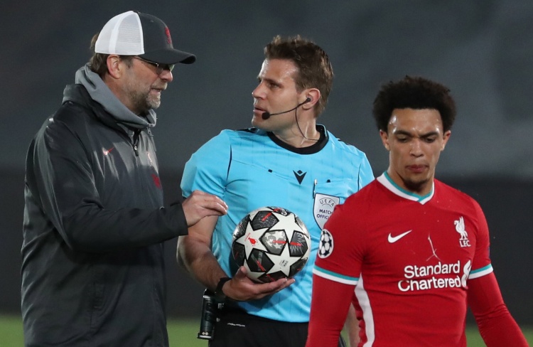 百家乐新手别为一把牌赌（百家乐新手别孤注一掷）